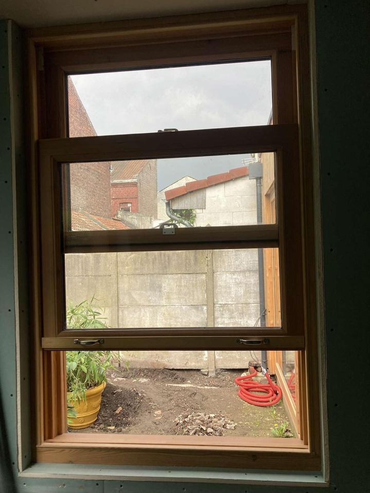 Fenêtre à guillotine Bruille-Saint-Amand.