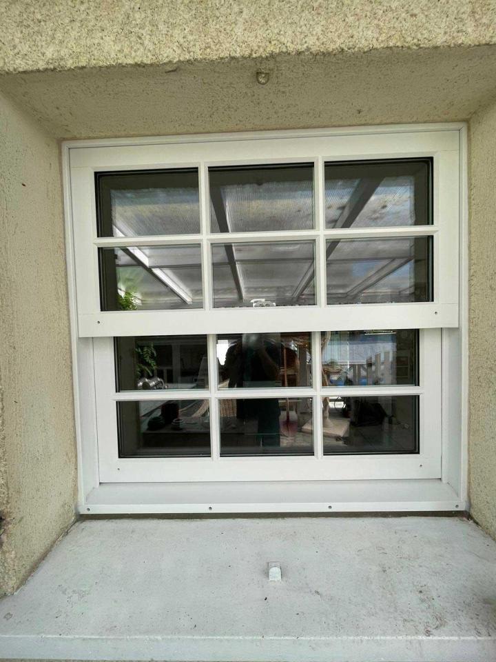 Fenêtre à guillotine Bruille-Saint-Amand.